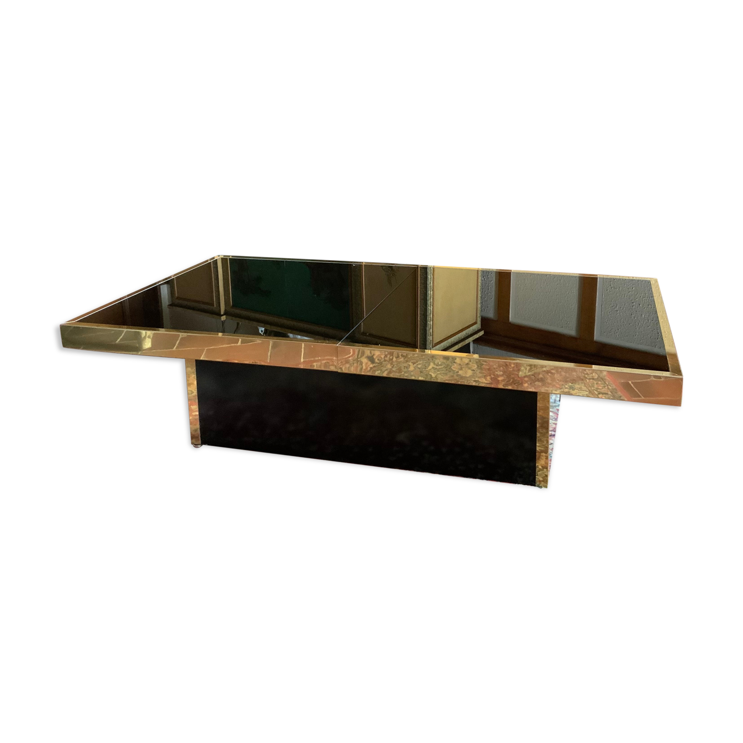 Coffee table bar