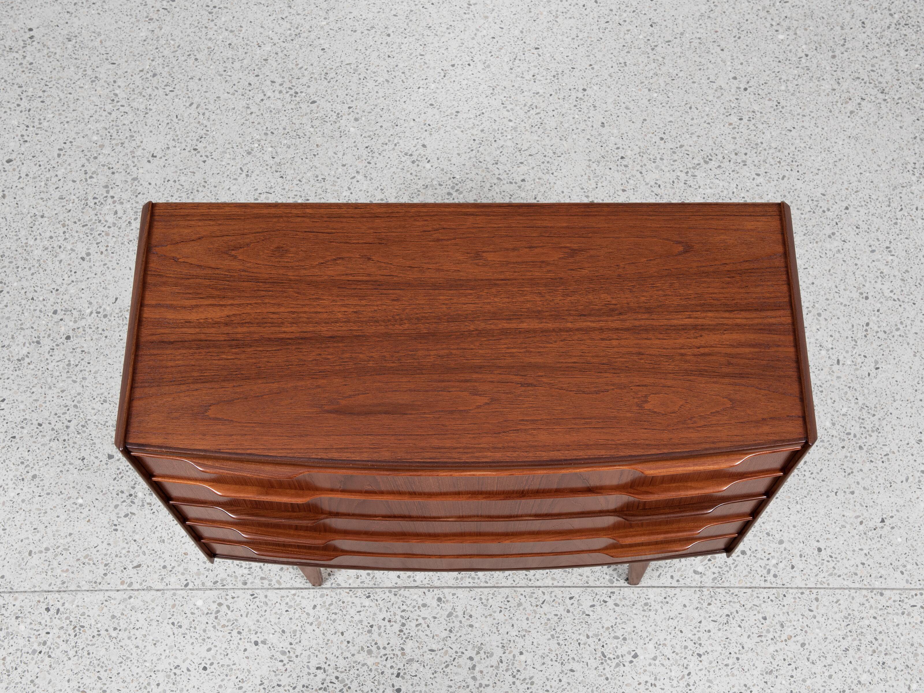 Midcentury Danish wider chest of 5 drawers in teak 1960s