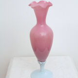 Vase rose pied verre de lait torsadé
