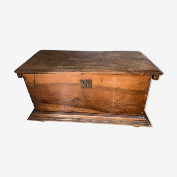 17th century wooden box