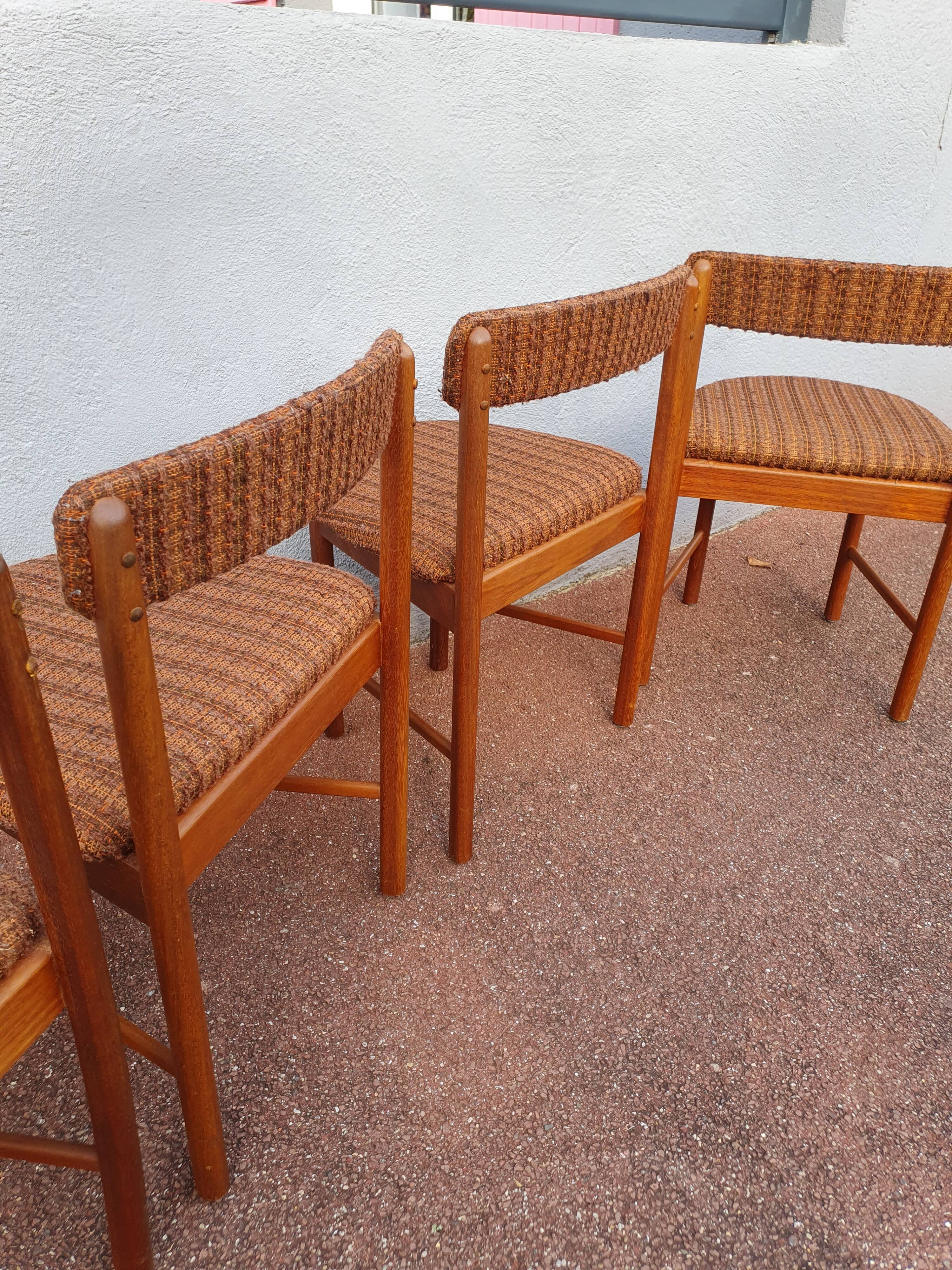 VINTAGE CHAIRS