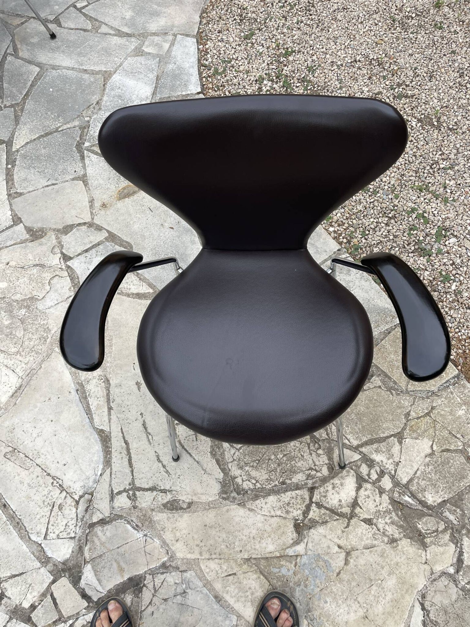 Chaises 3207 -Arne Jacobsen pour Fritz Hansen-Danemark