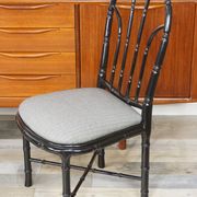 Lot of 4 Italian design chairs 70s - 80s in black laqué wood