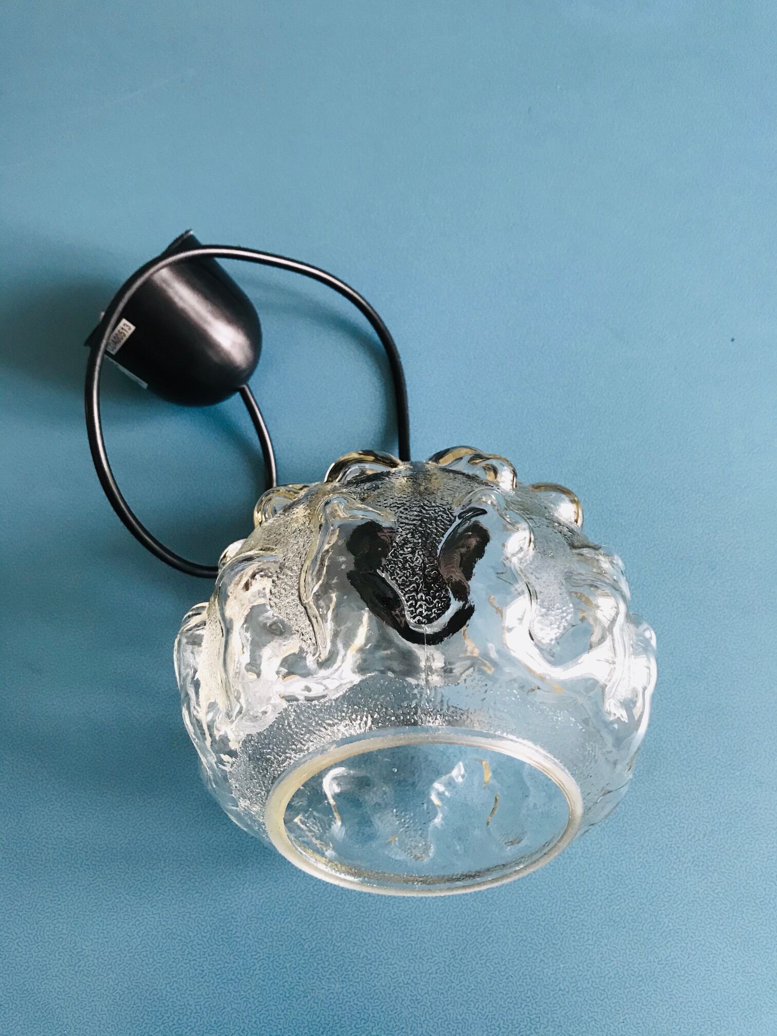 Molded glass suspension