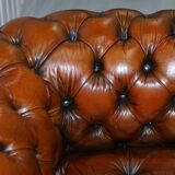 Victorian Chesterfield canapé from 1890 in restored leather, stamped Cornelius V. Smith.