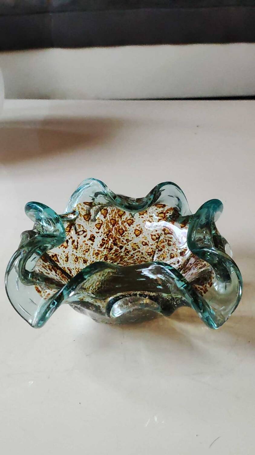 Corolla/floral pocket emptier. In Murano blown glass. Turquoise/Gold/silver inclusions