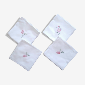 4 embroidered towels