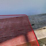 Rectangular tray in red metal mesh 1980