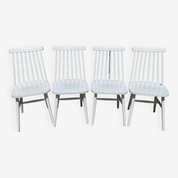 Lot 4 Scandinavian style chairs