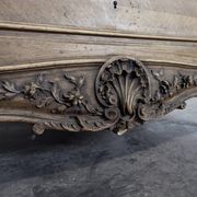 Baroque secretary in Louis XV style made of walnut.