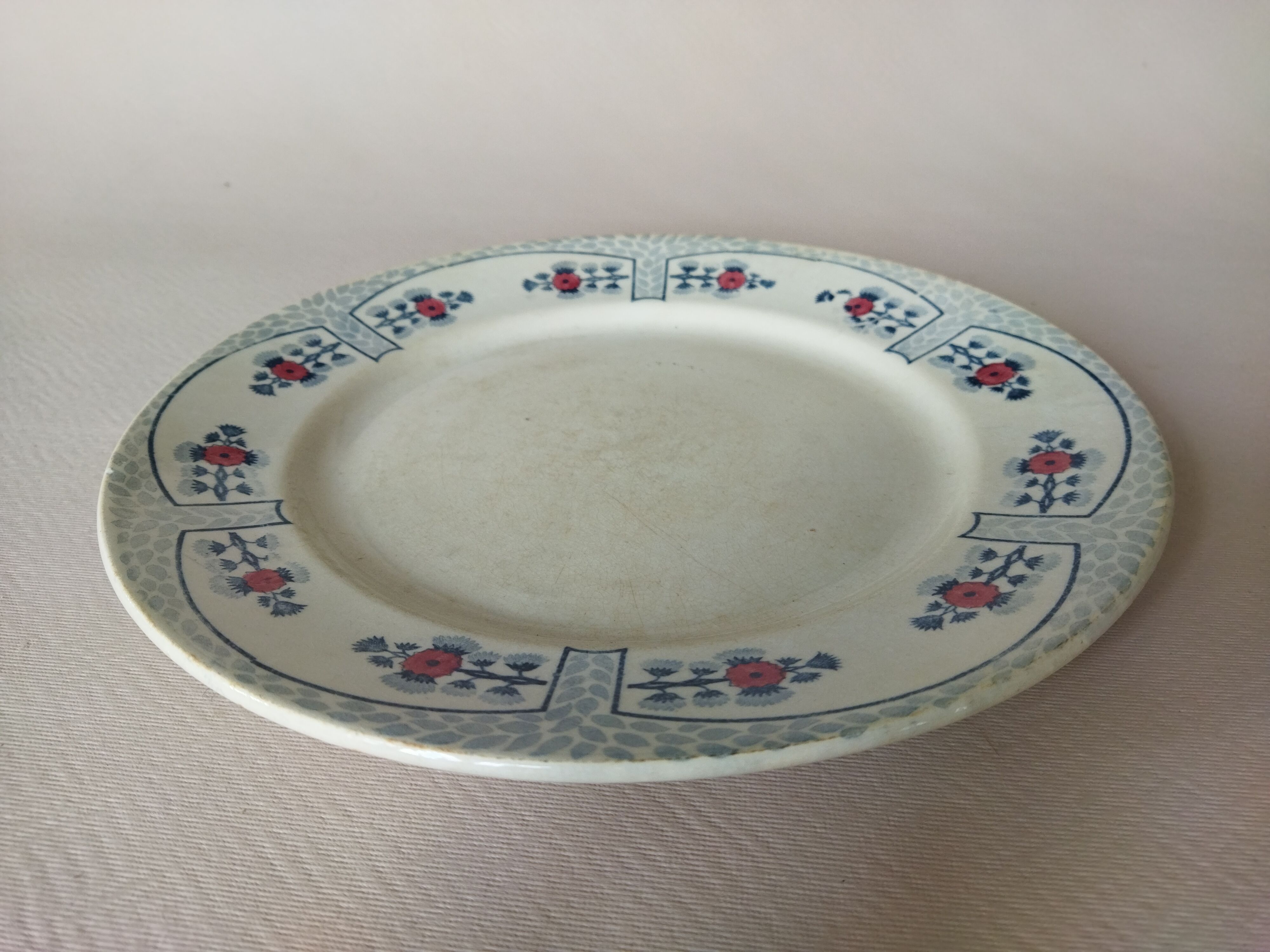 Creil Montereau flat plate, Toledo model