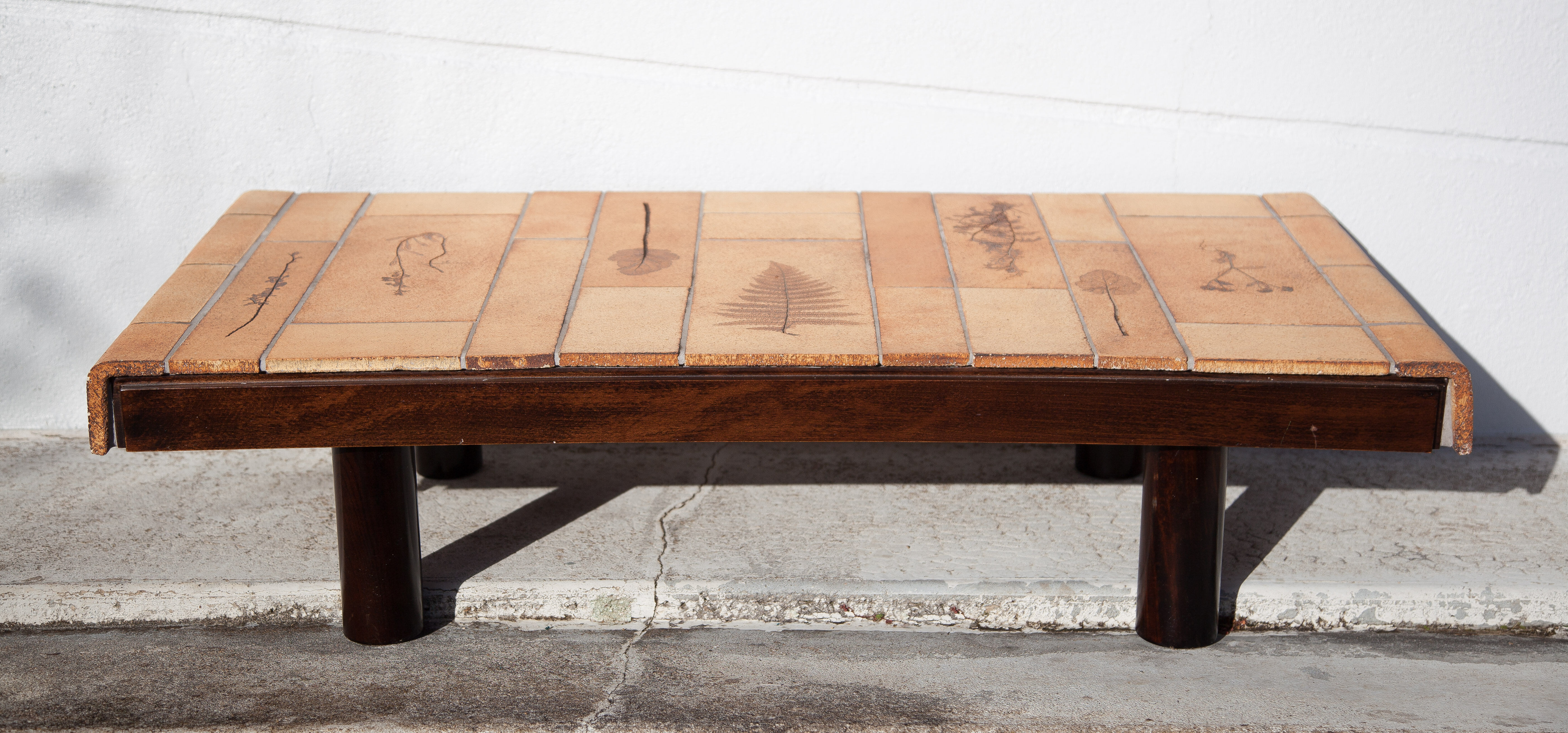 Coffee table roger Capron ceramic and wood herbariums, signed table, 60s
