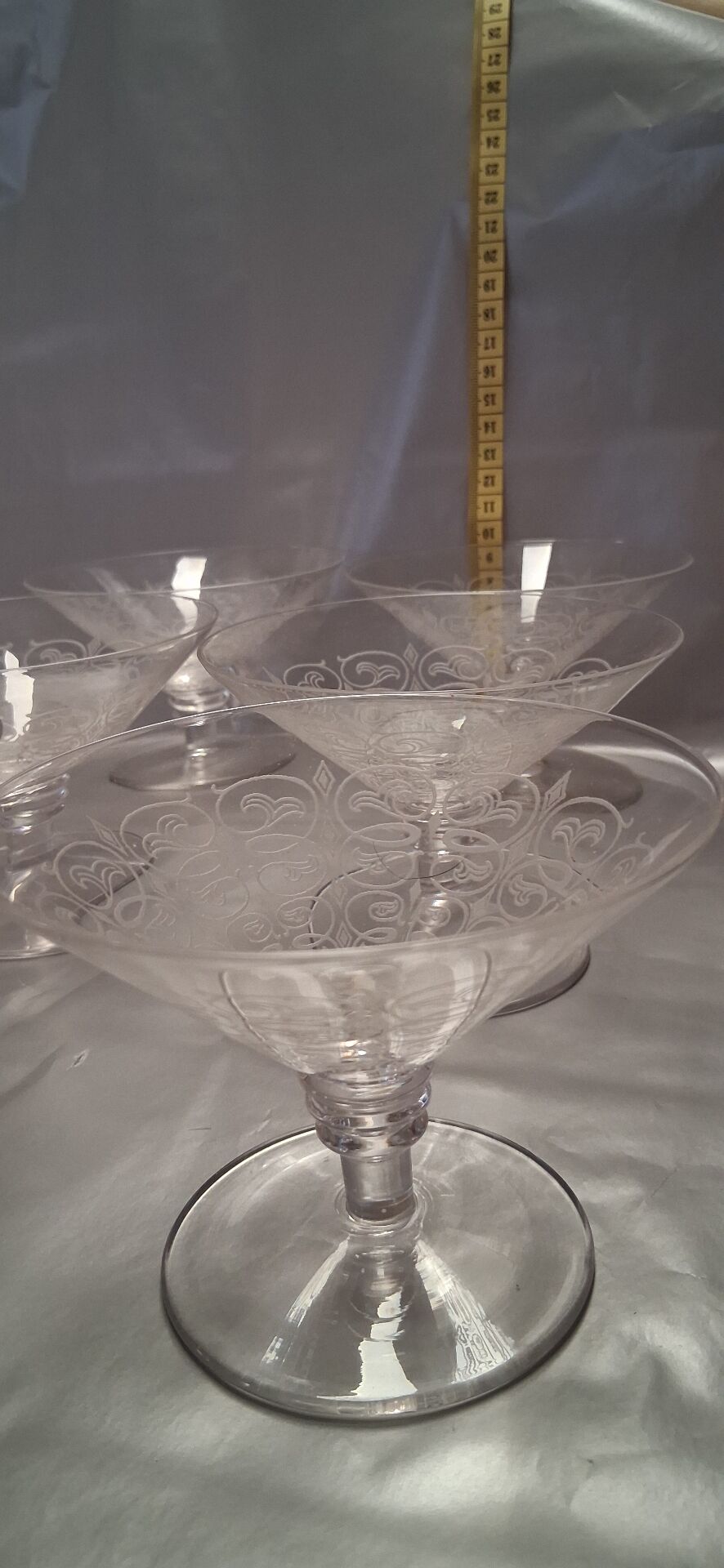 Crystal glass