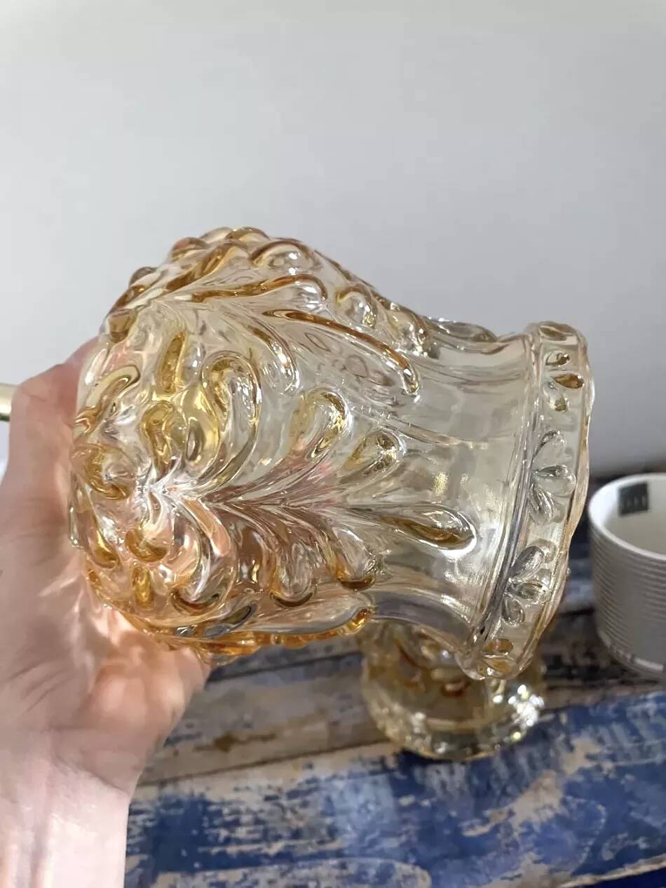 2 suspensions en verre doré