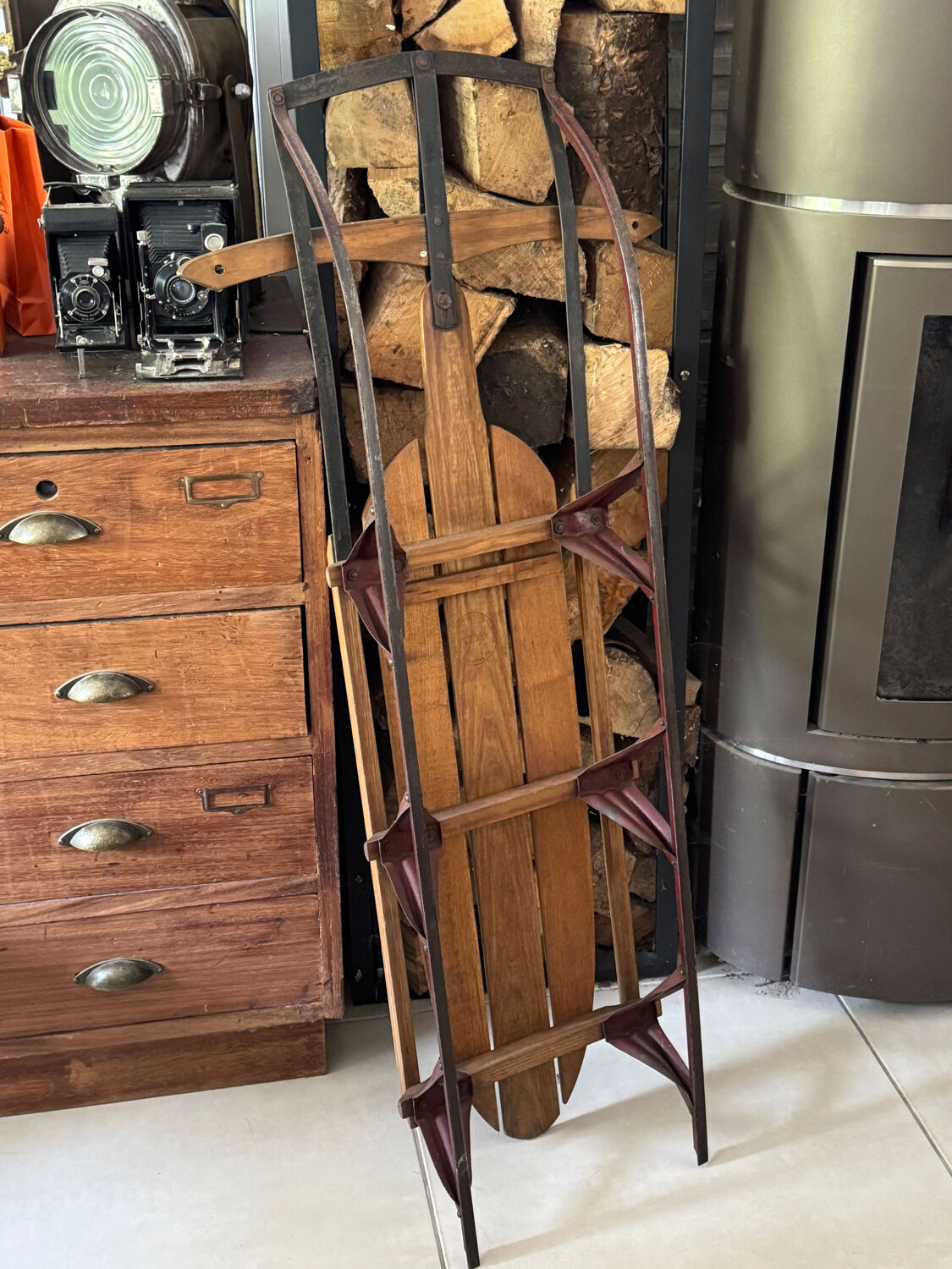 Ancienne luge américaine en bois vintage