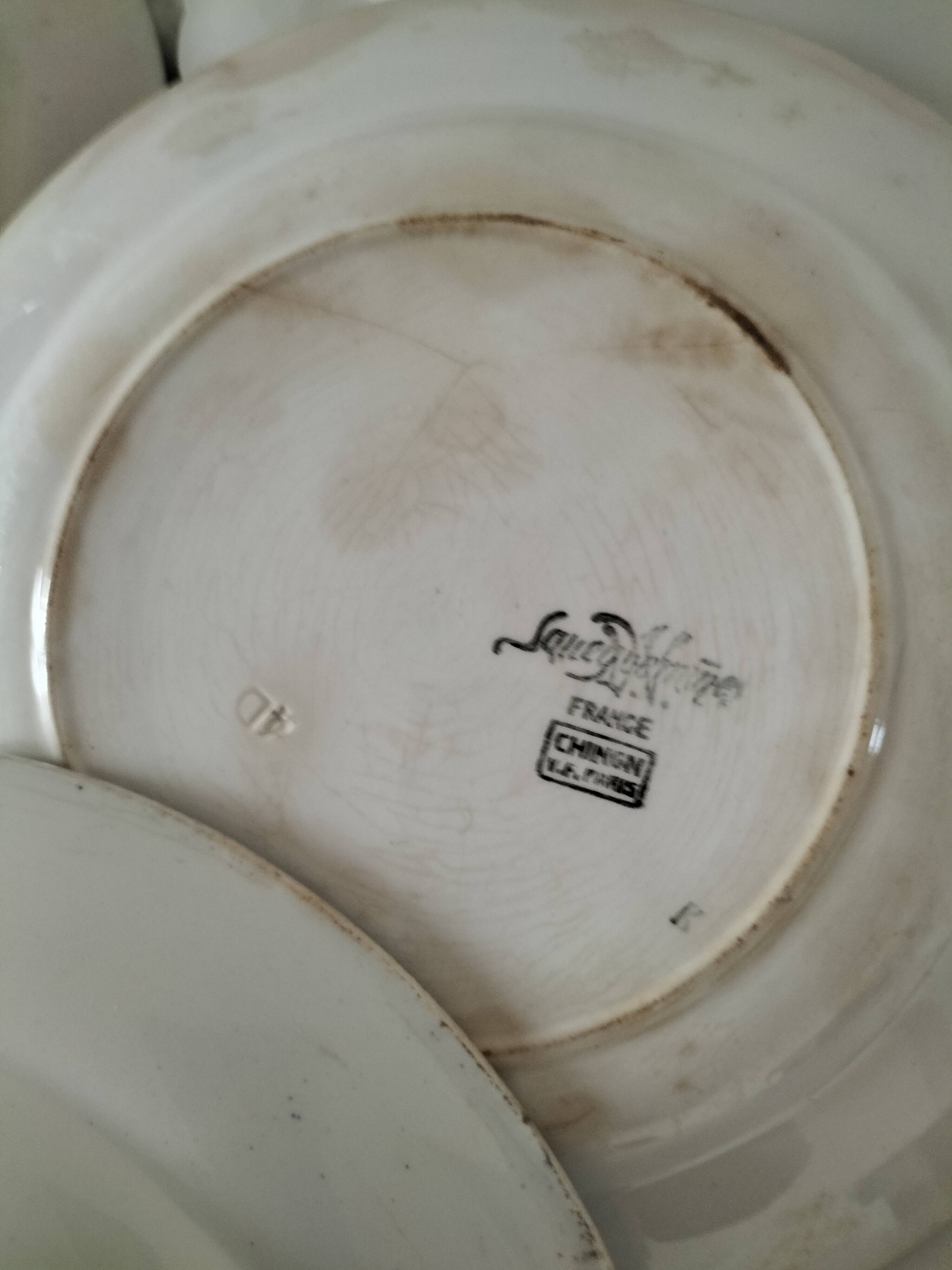 Set of 12 ironstone plates – Deep blue & red