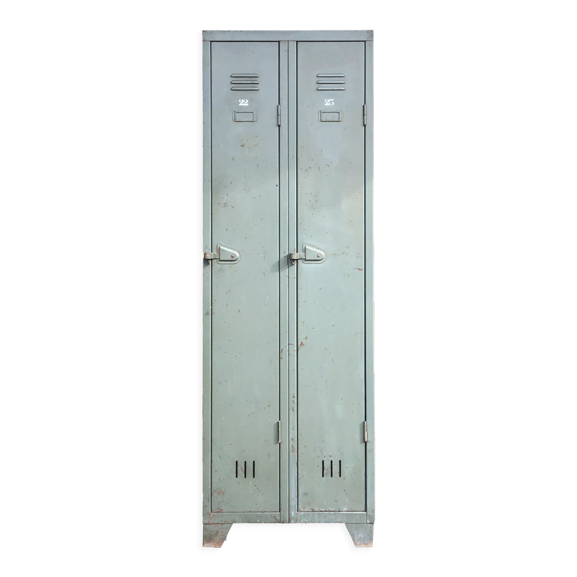 Industrial locker room