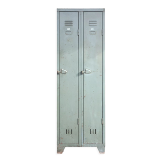 Industrial locker room