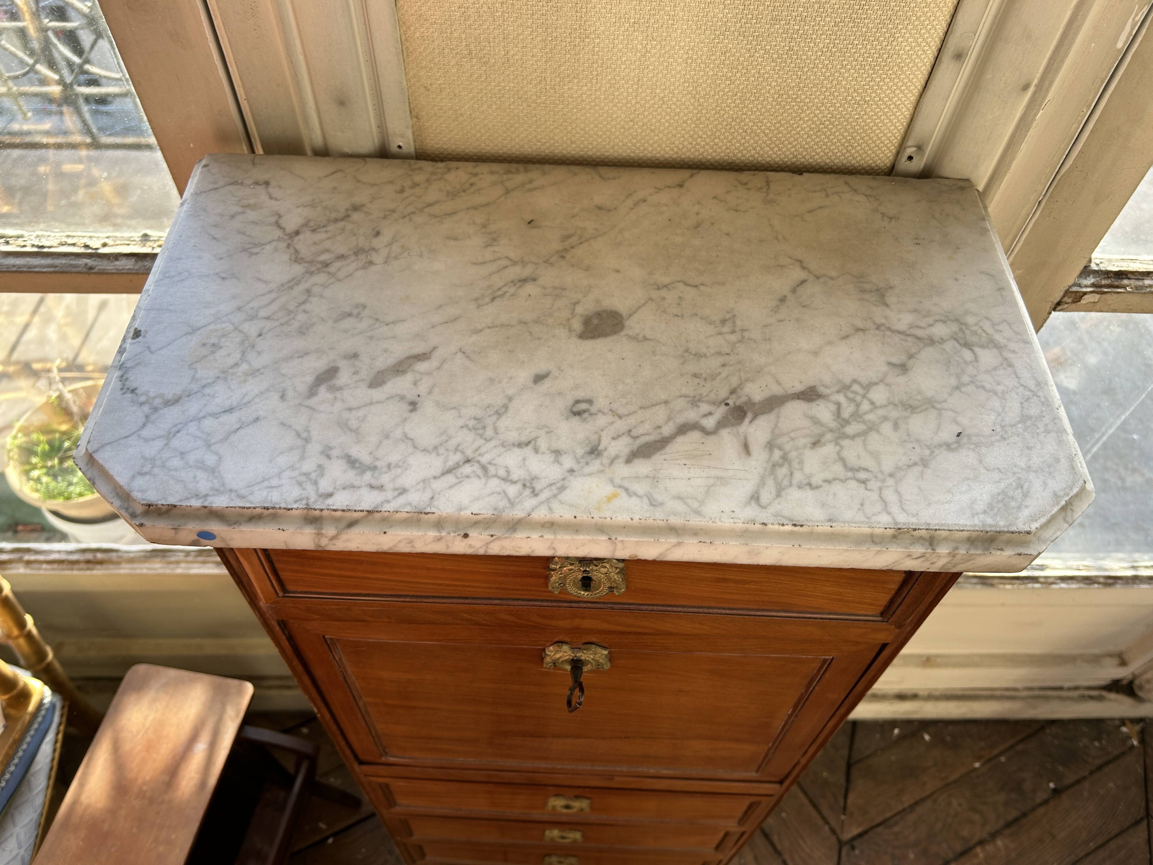 Louis XVI child's secretary – mahogany and mahogany veneer – late 18th century