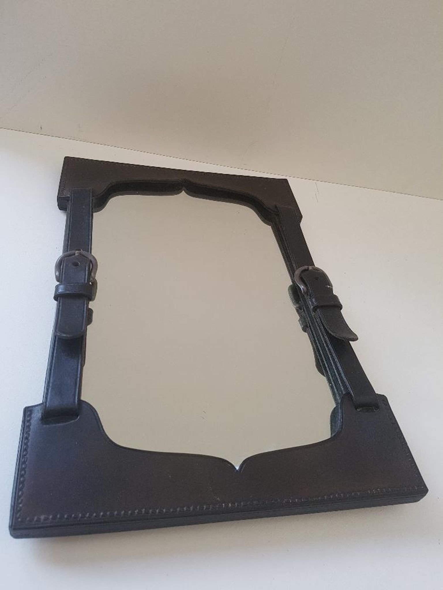 Miroir en cuir 26x38cm
