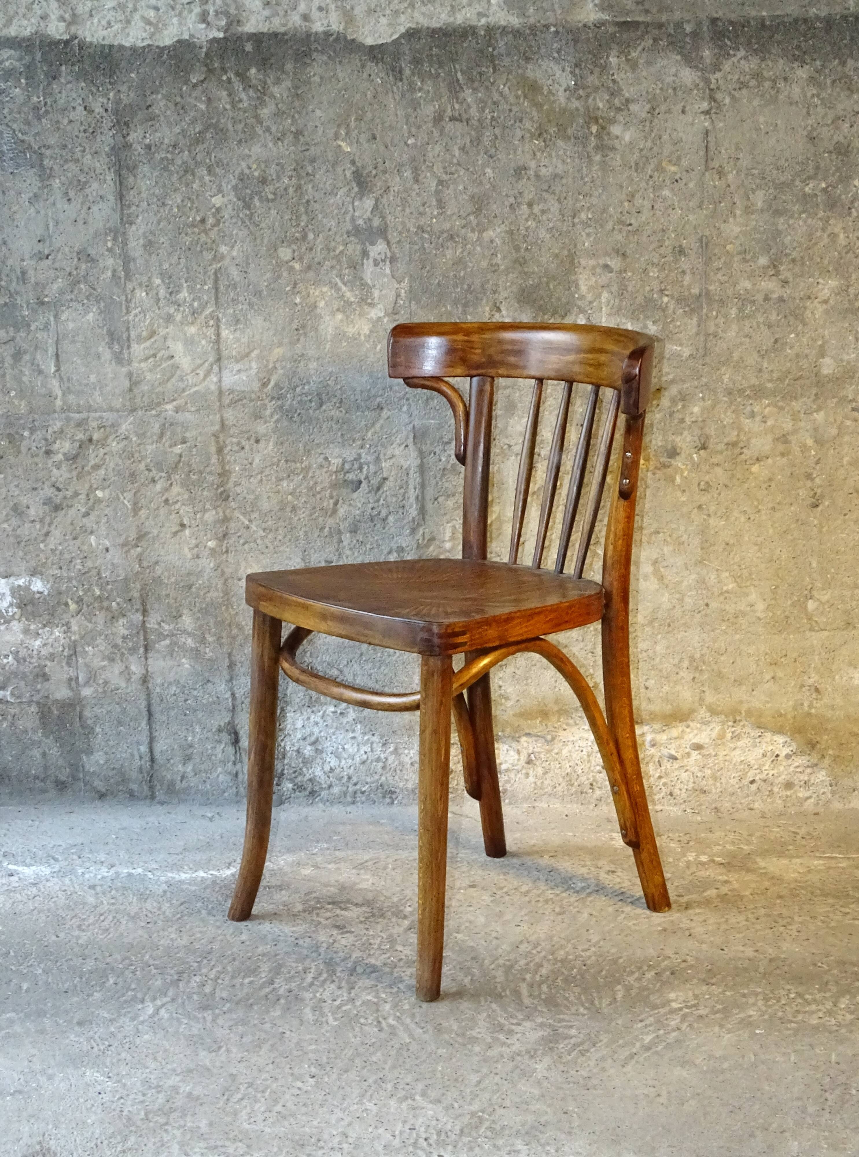 2 1930 Bistrot Thonet No. 429 chairs