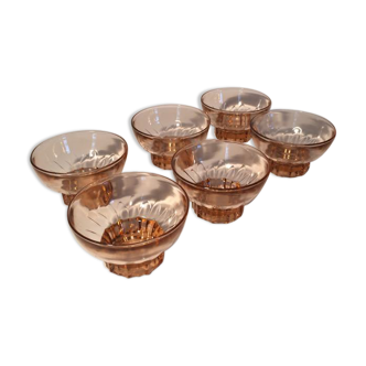Suite de six verres rosés des années 50