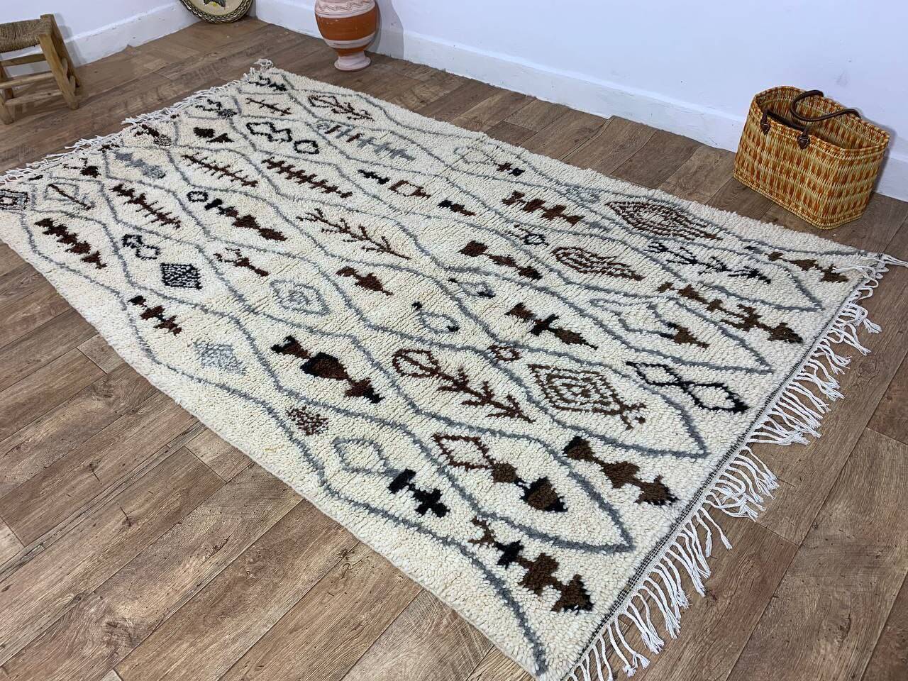 Handmade Moroccan Berber rug 254 X 144 CM