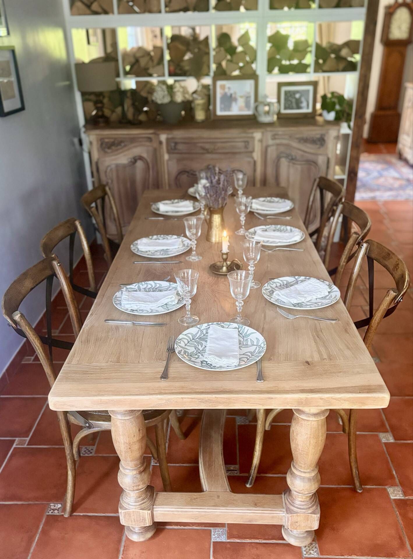 Large Restored Solid Oak Dining Table – Whitewashed Finish