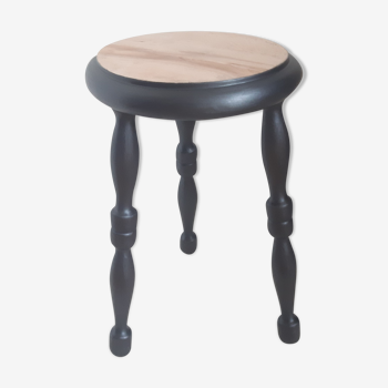 Tripod stool/ Plant holder