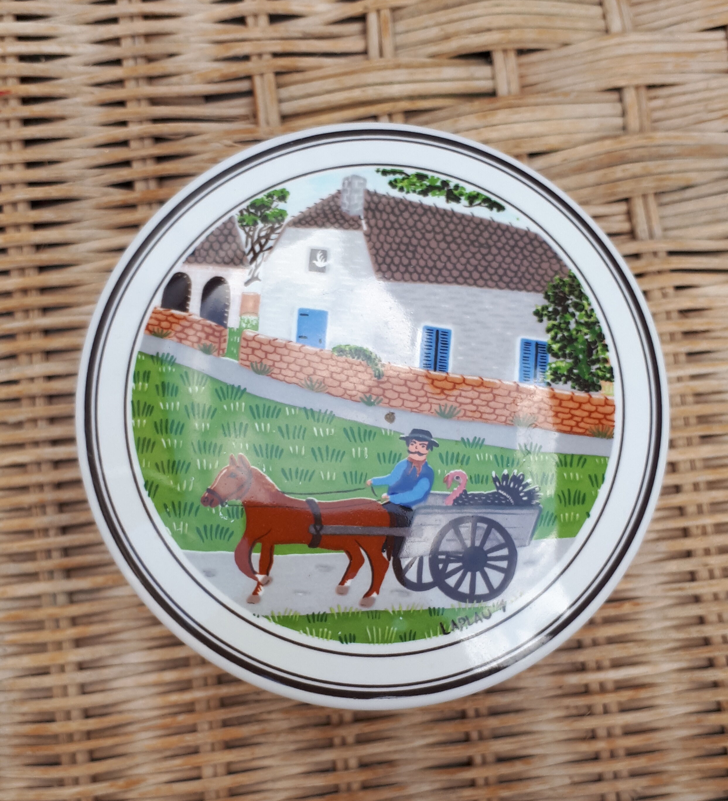 Boite en porcelaine Villeroy & Boch au décor naïf signé Laplau