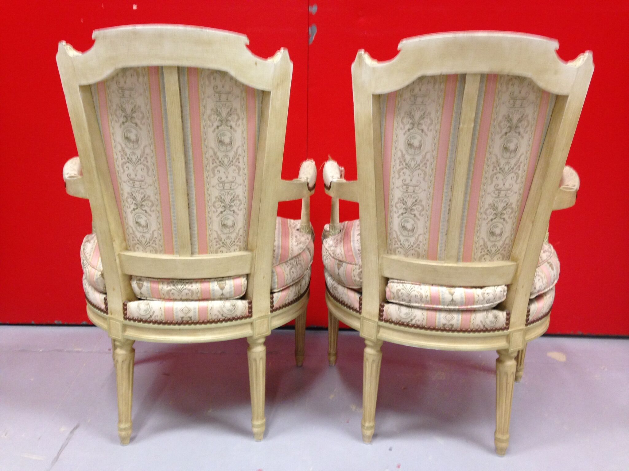 Pair of convertibles style Louis XVI tapered legs