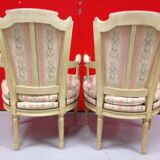 Paire de cabriolets style Louis XVI pieds fuselés