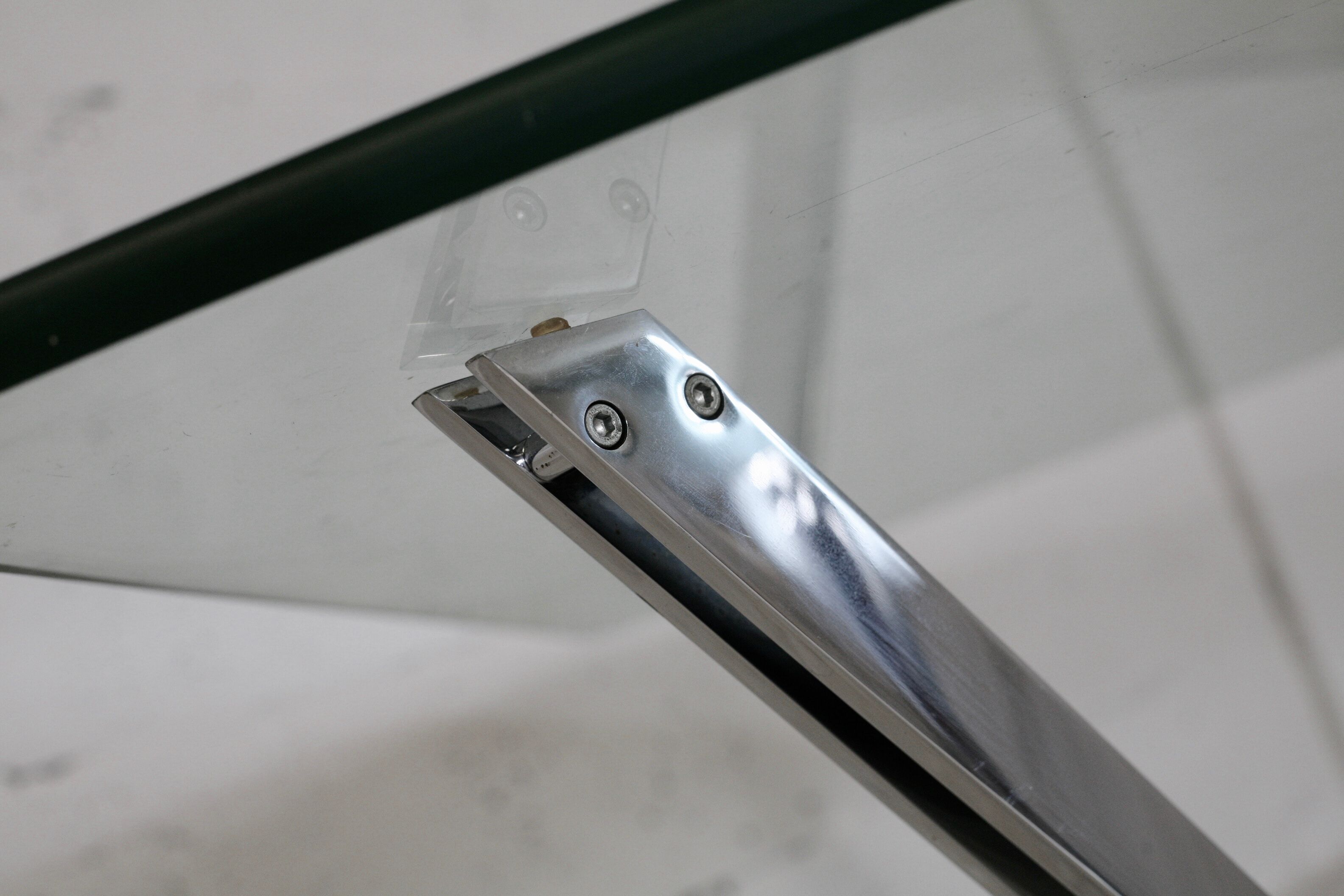 Square coffee table by Roger Sprunger, Dunbar edition, USA, circa 1970.