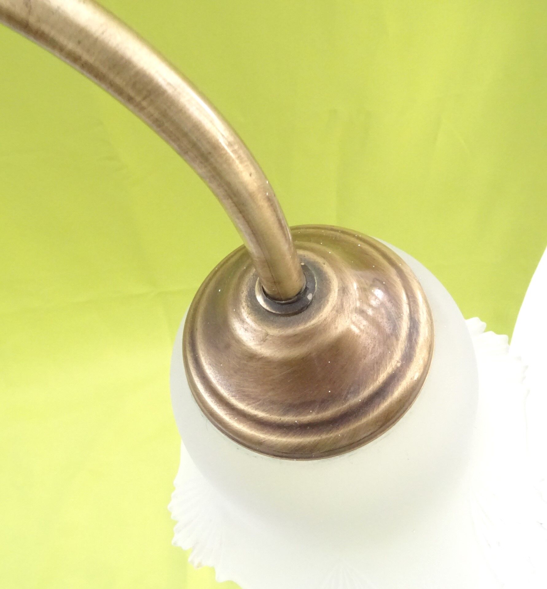 3-branched chandelier in opaque glass