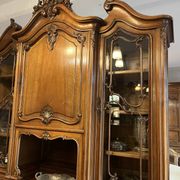 Buffet Noyer de style Louis XV
