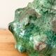 Vase en terre cuite verte