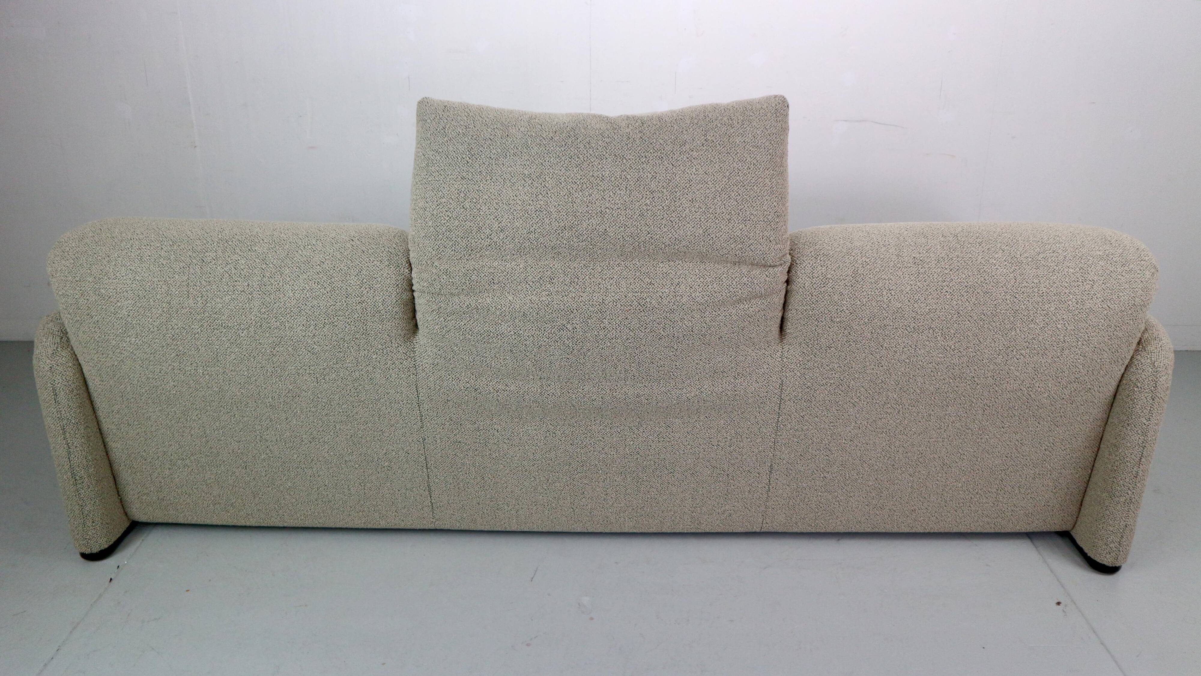 Vico Magistretti "Maralunga" 3-seater re-upholstered sofa For Cassina