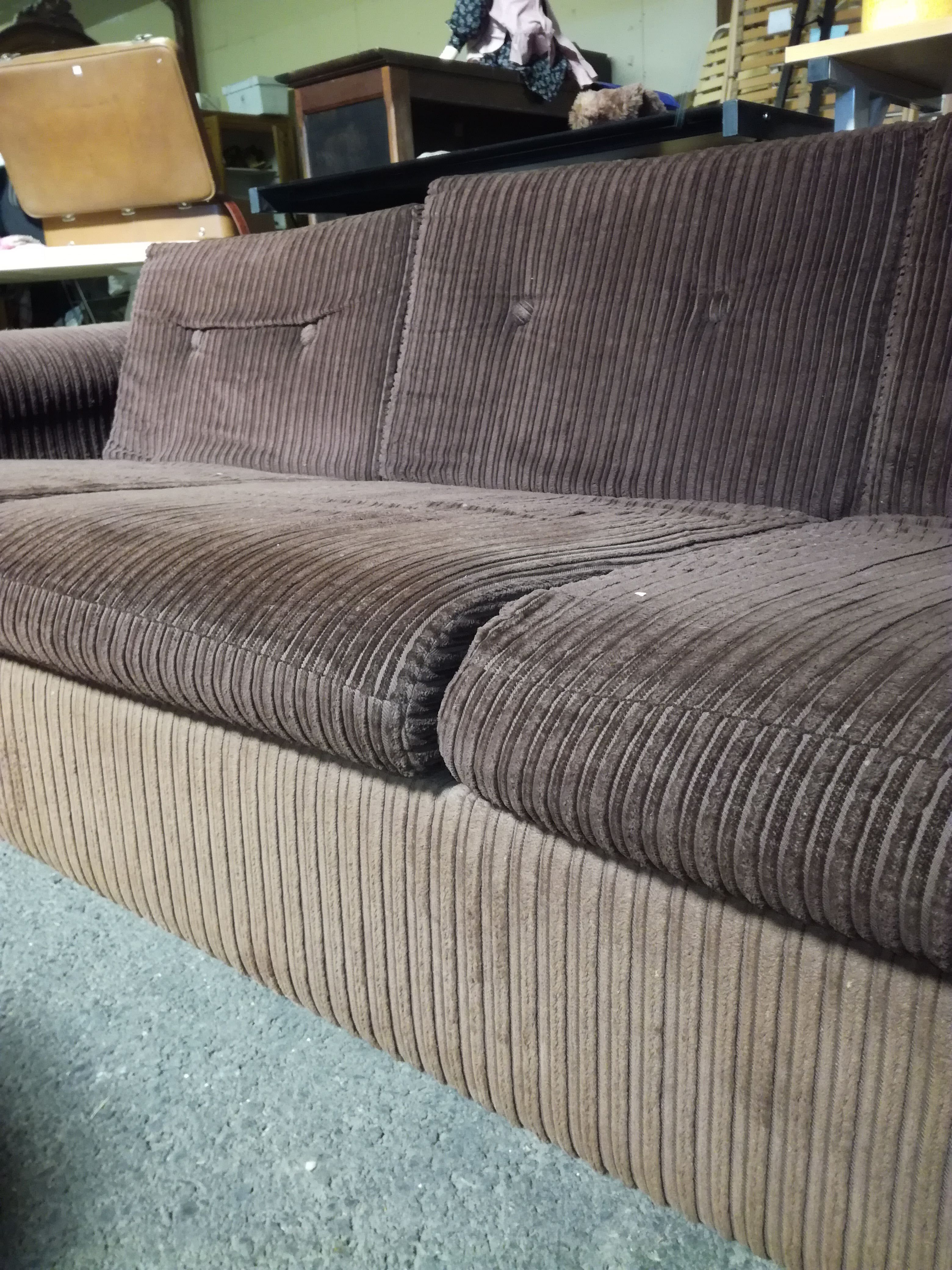 Velvet sofa 70