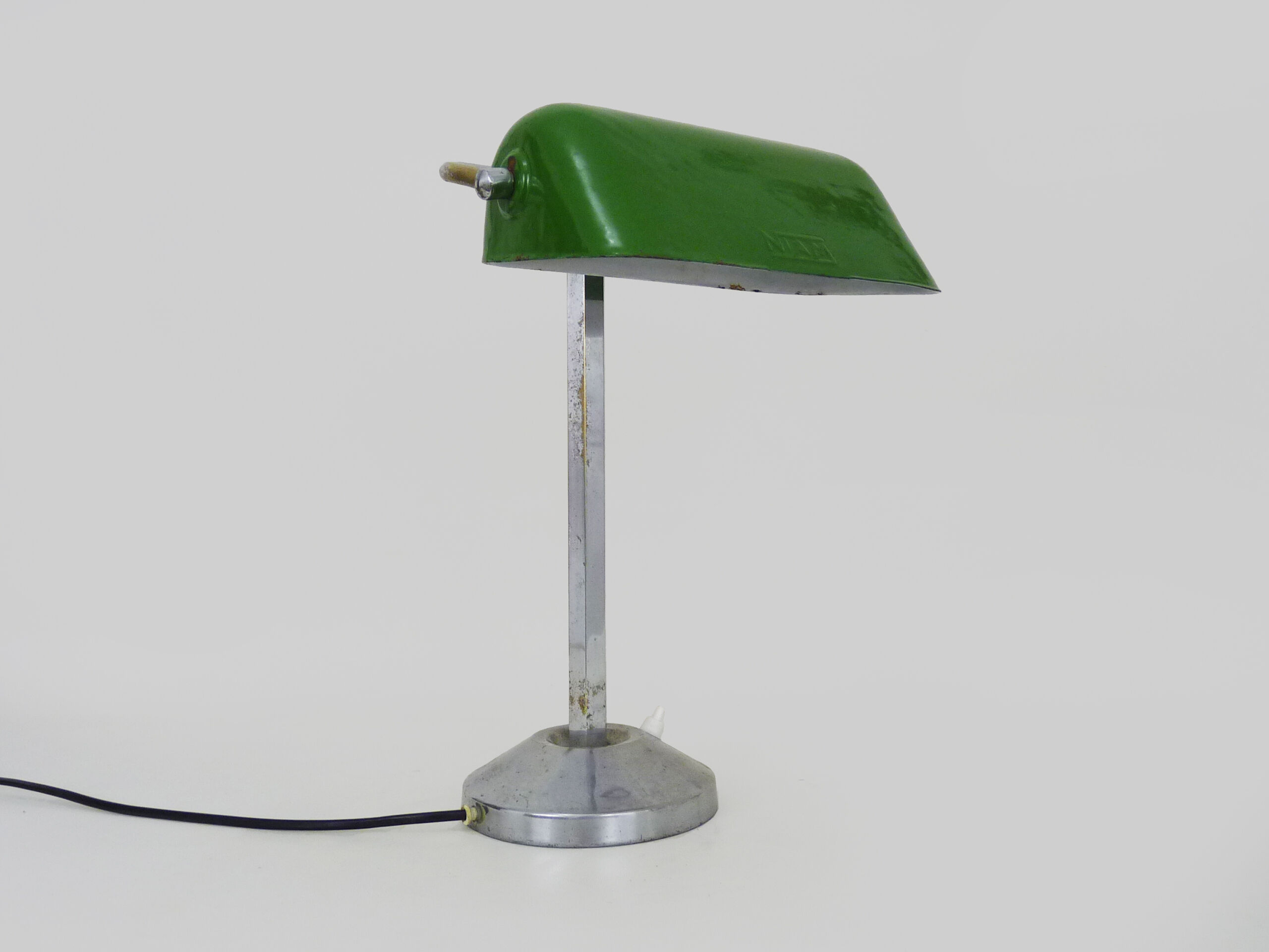 NIAM desk lamp with articulated head, dark green color and chrome. Art Deco