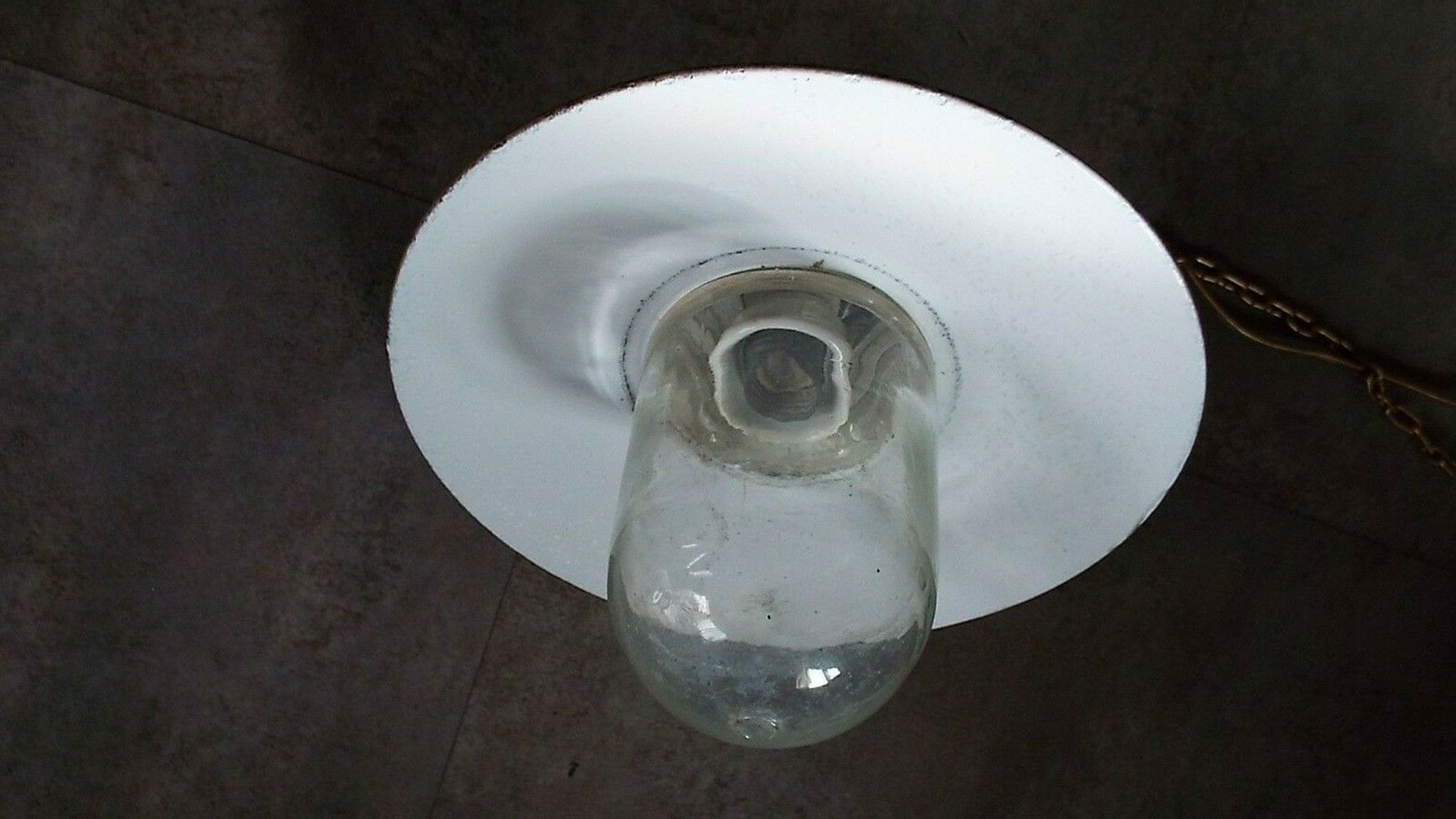 Vintage industrial porcelain suspension