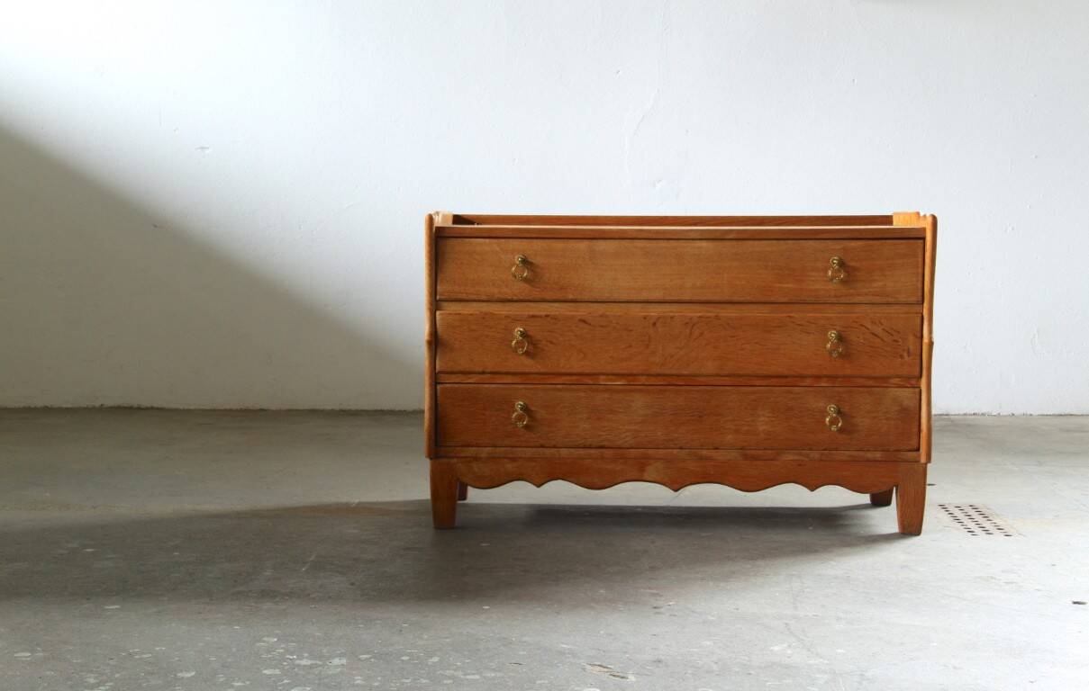 Vintage Danish modern oak dresser attributed to Kjærnulf, 1960s