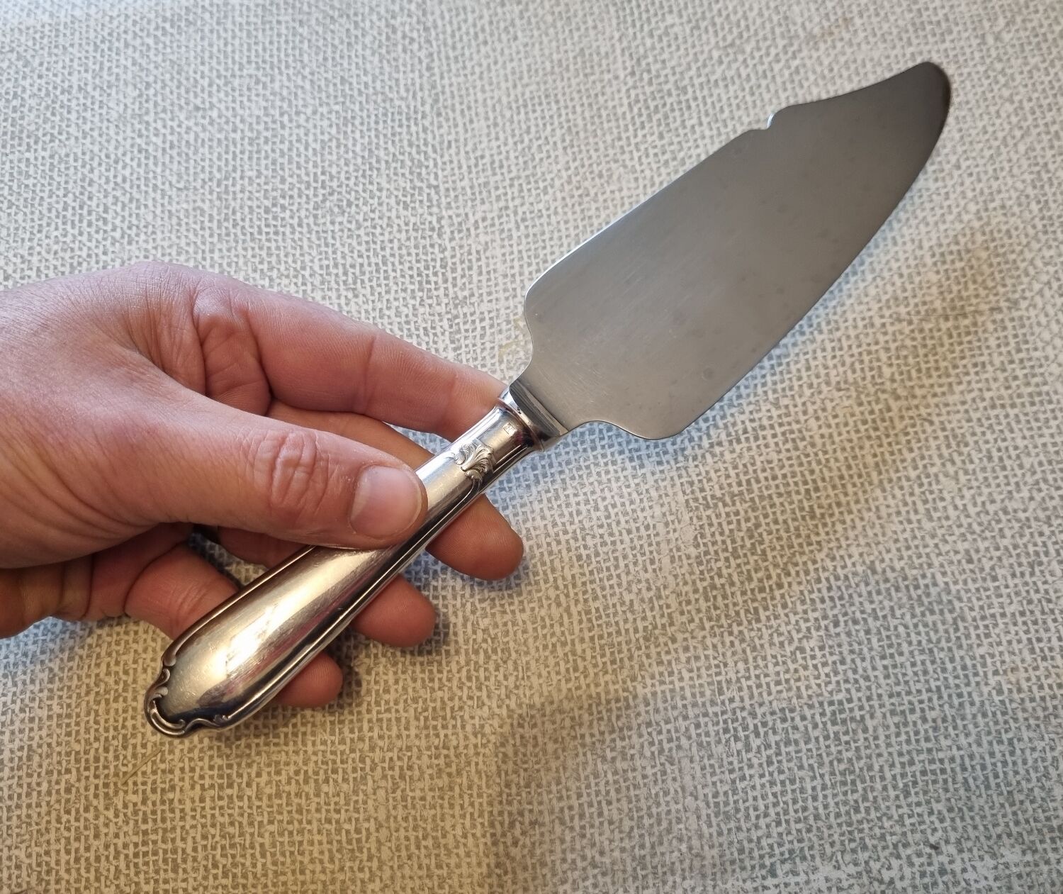 Christofle pie server model Rubans