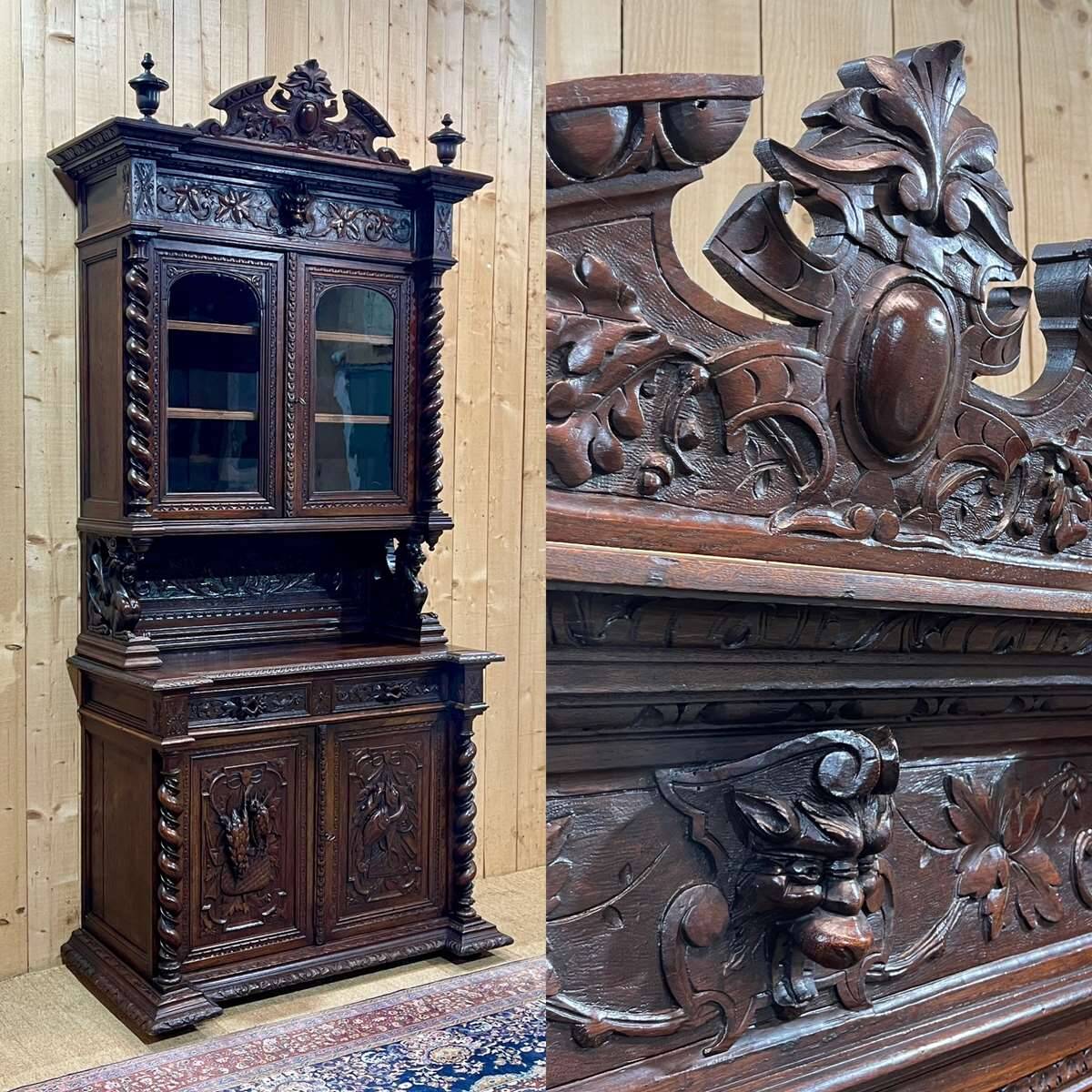 Two-part Renaissance oak buffet, 19th century