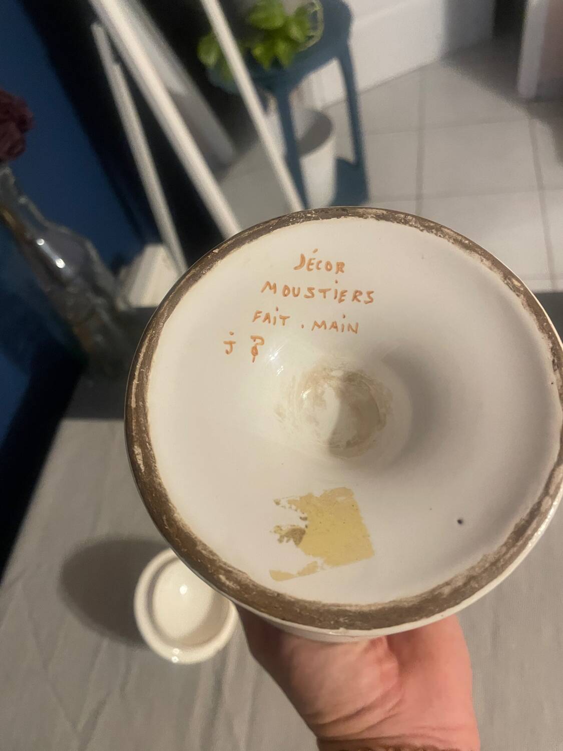 Moustiers pharmacy pot