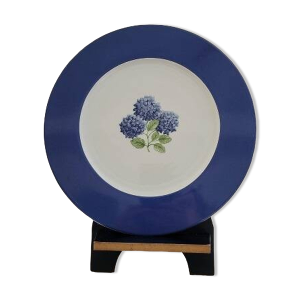 Assiette en porcelaine fine Tavo Lina