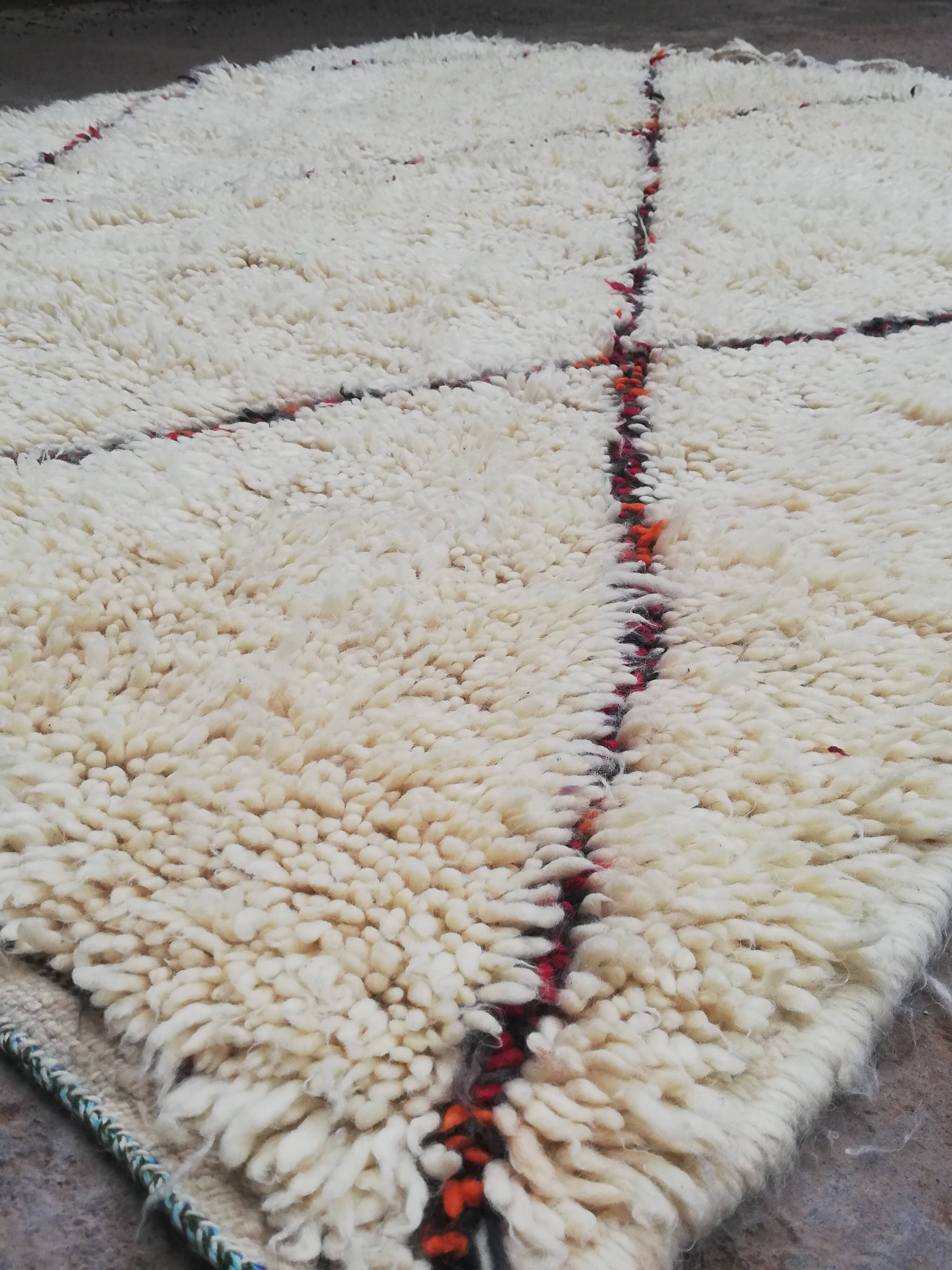 Blessed carpet ouarain and totally new 170x210cm