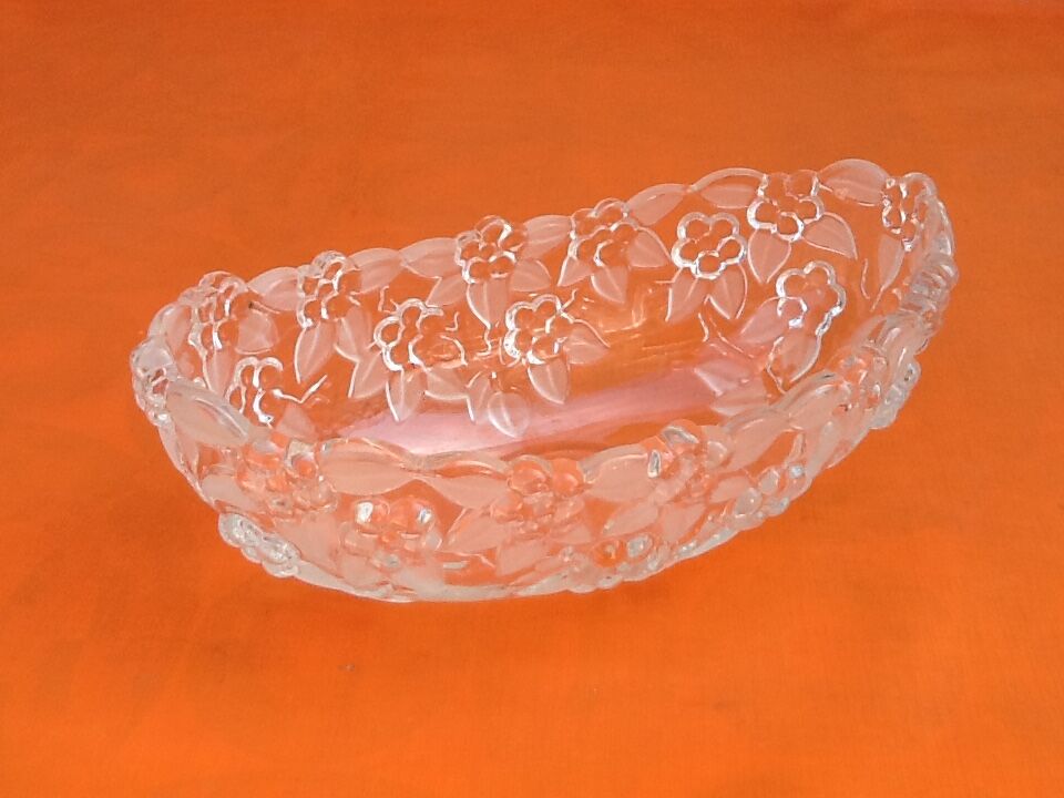 Fruit cup basket Moulded glass Floral decoration
