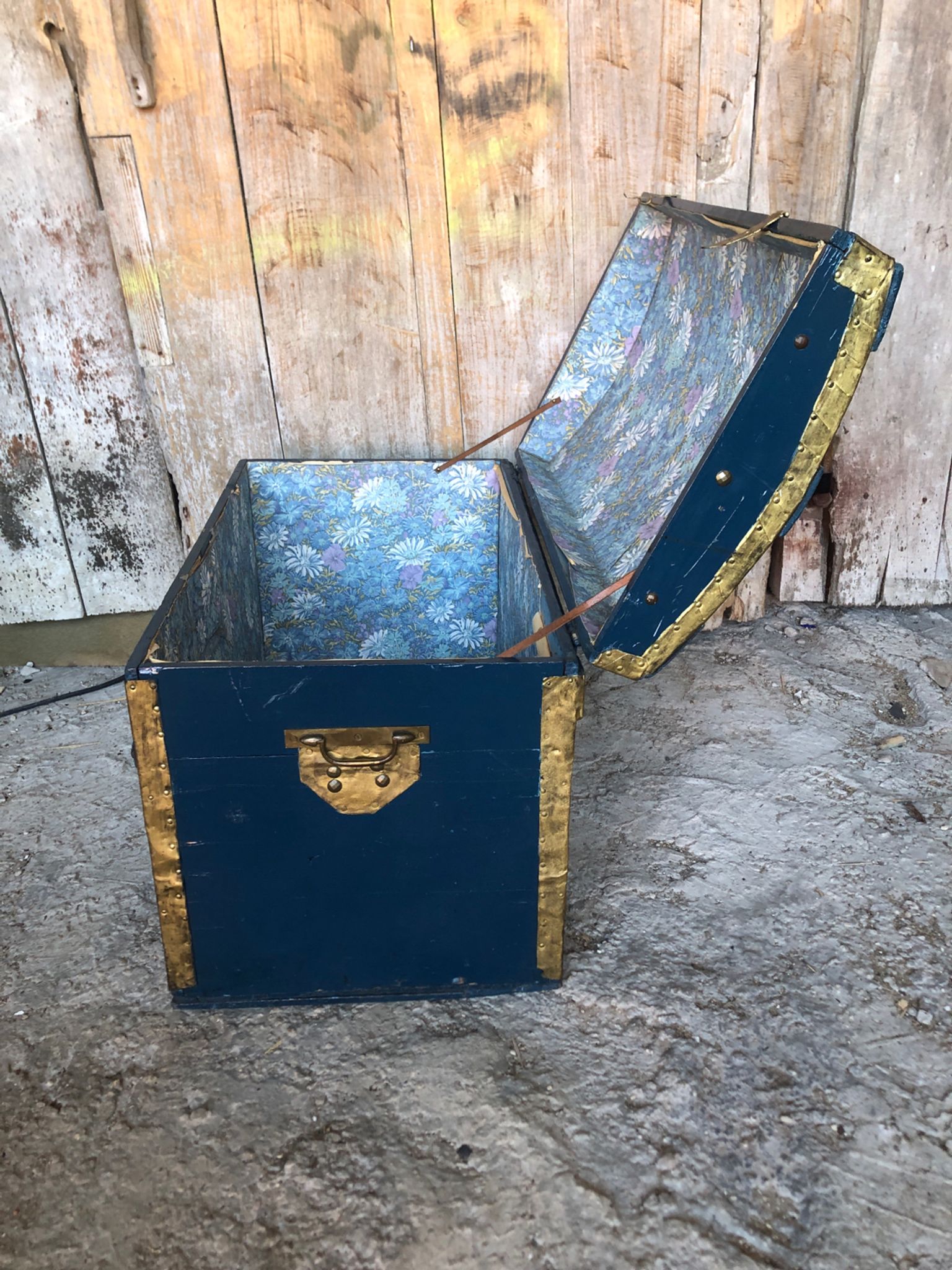 Old vintage blue & gold wood storage chest #a127