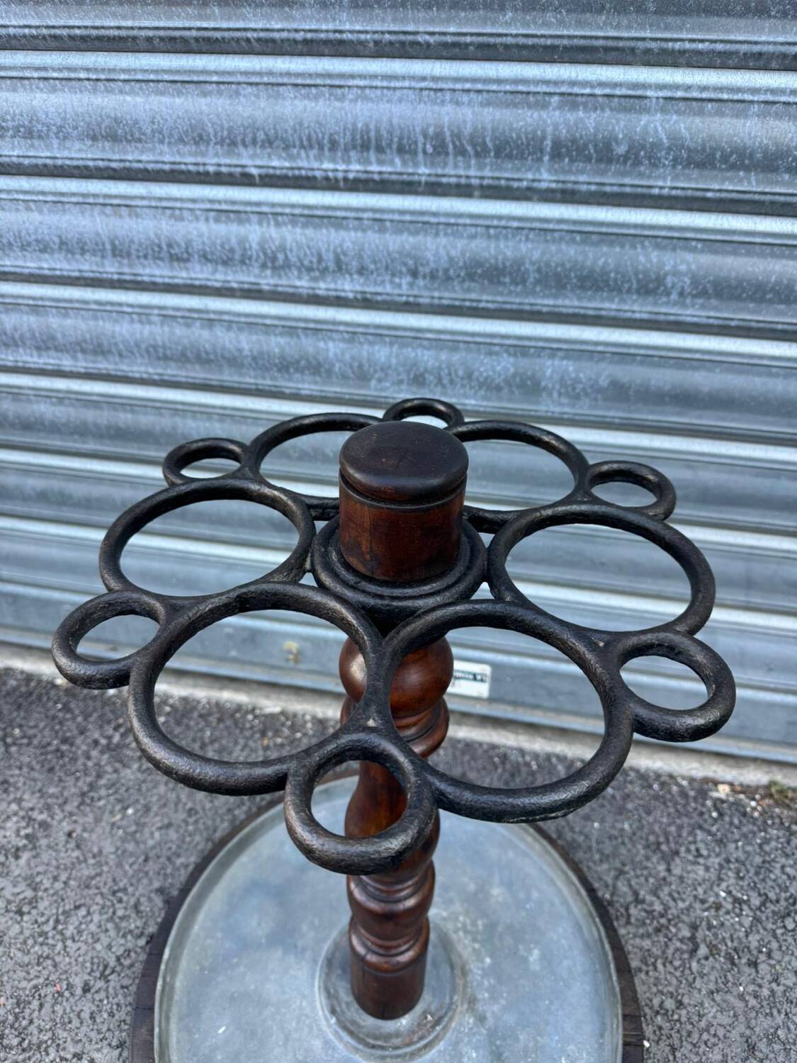 Important period walking stick and umbrella stand from the 1900s