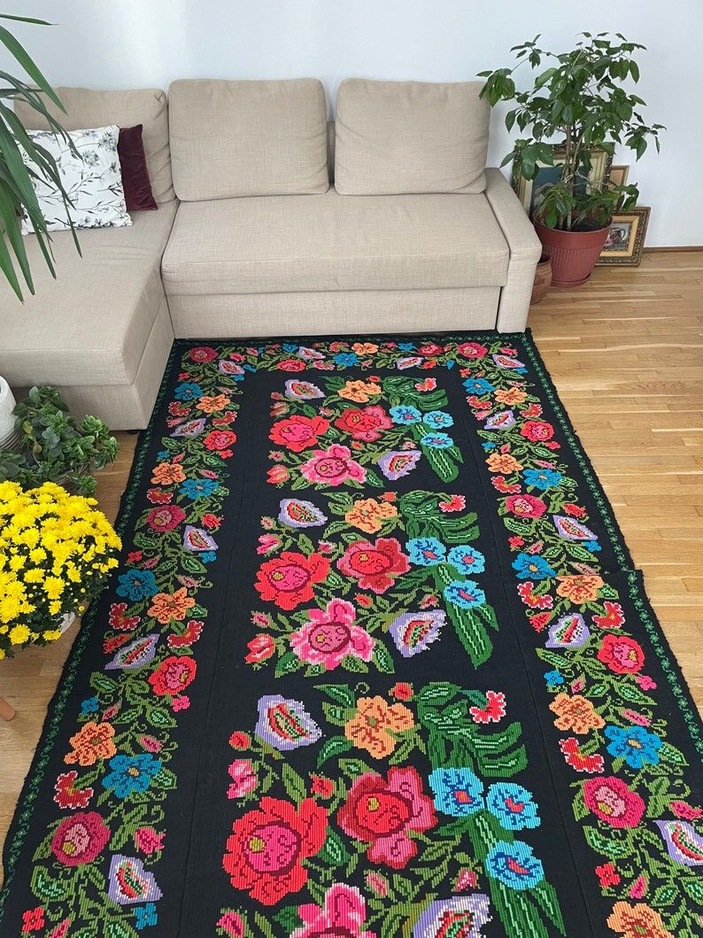 Romanian Bessarabian rug 287x157